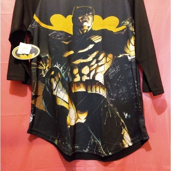 🎉NWT Journey's Batman Top - Picture 3 of 9